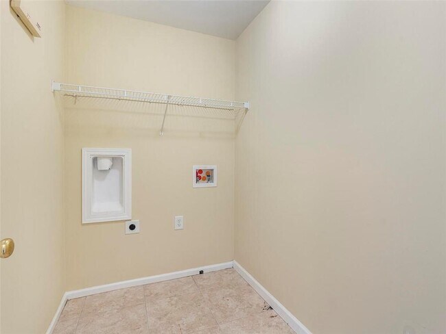 Building Photo - 1929 Hoods Fort Cir NW