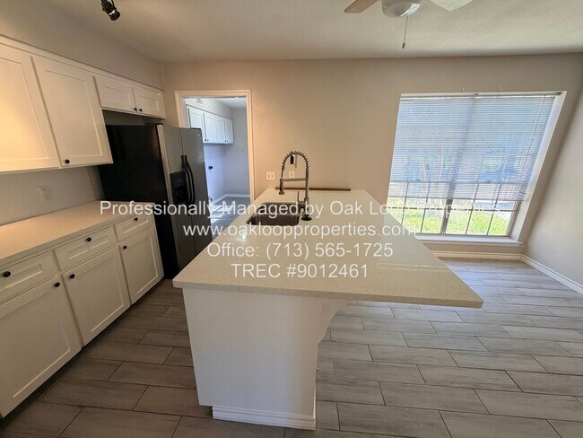 Building Photo - 1607 Chestnut Ridge Rd