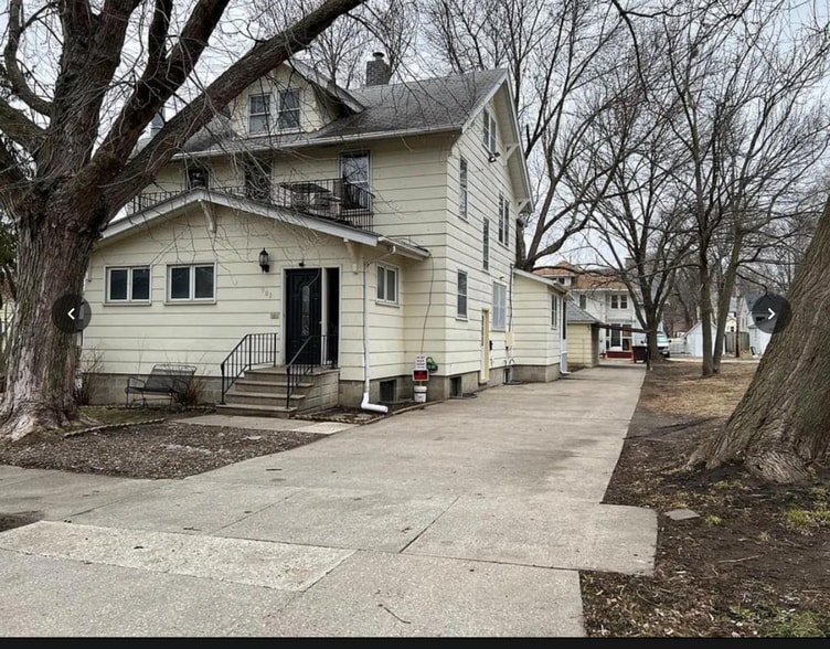Building Photo - 902 3rd Ave N