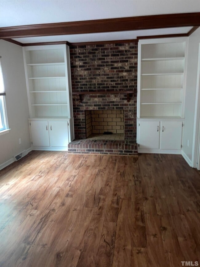 Building Photo - 407 Portsmouth Ct