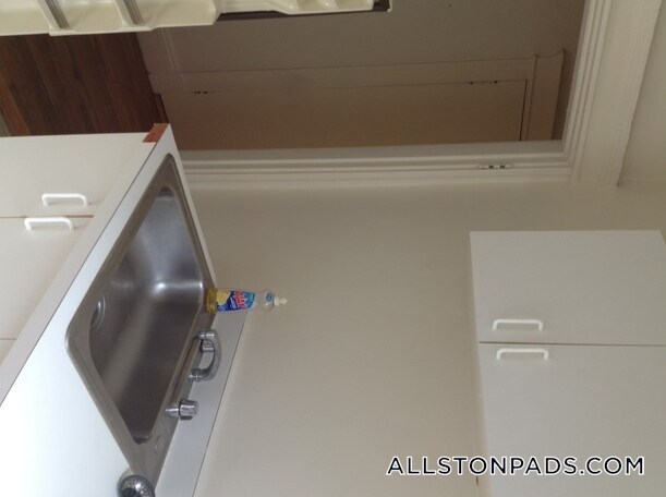 Building Photo - 1144 Commonwealth Ave