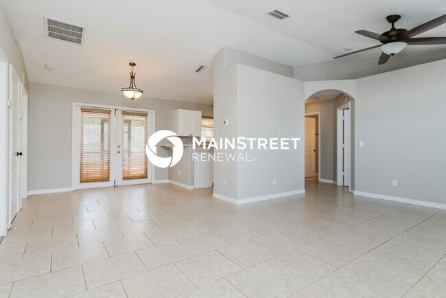 Building Photo - 3 Bedroom Pet-Friendly Home in North Port, FL with Main Street Renewal