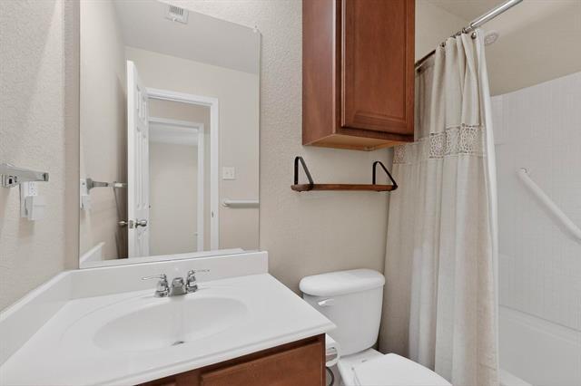 Building Photo - 313 Coneflower Dr