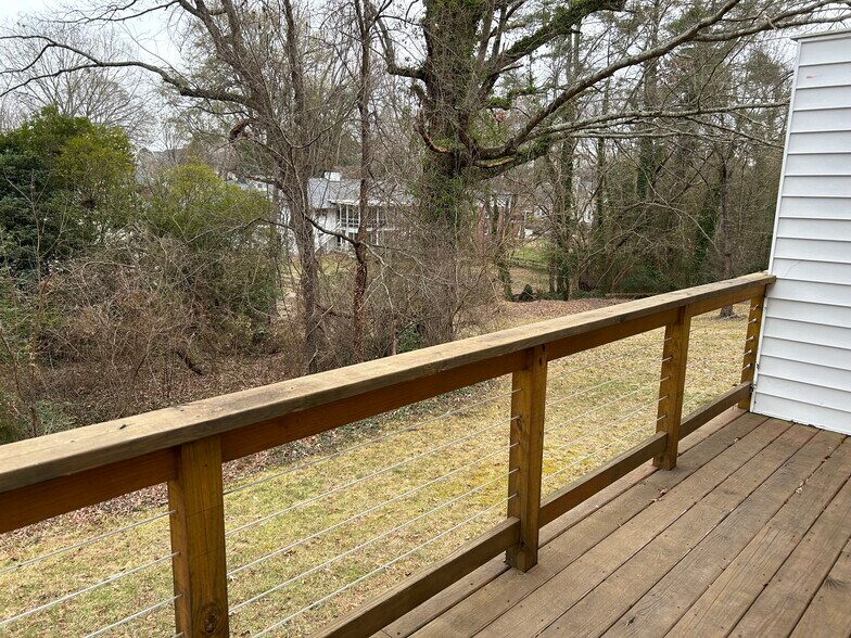 Building Photo - 1002 4th Street Dr NW