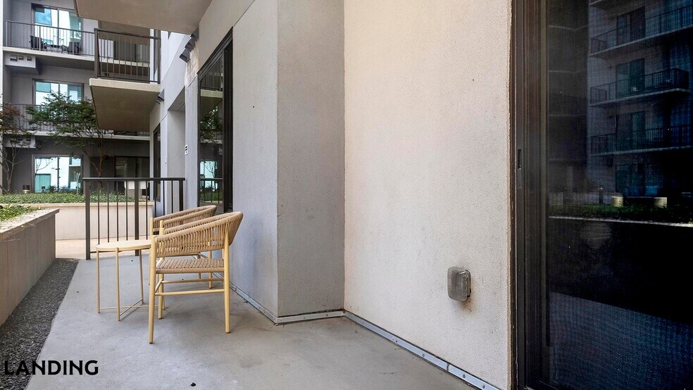 Building Photo - 1414 Wood Hollow Dr