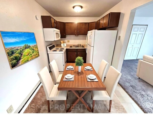 Building Photo - 2 BD, 1 BA in Garretson - Small Town Living Near Big City Amenities