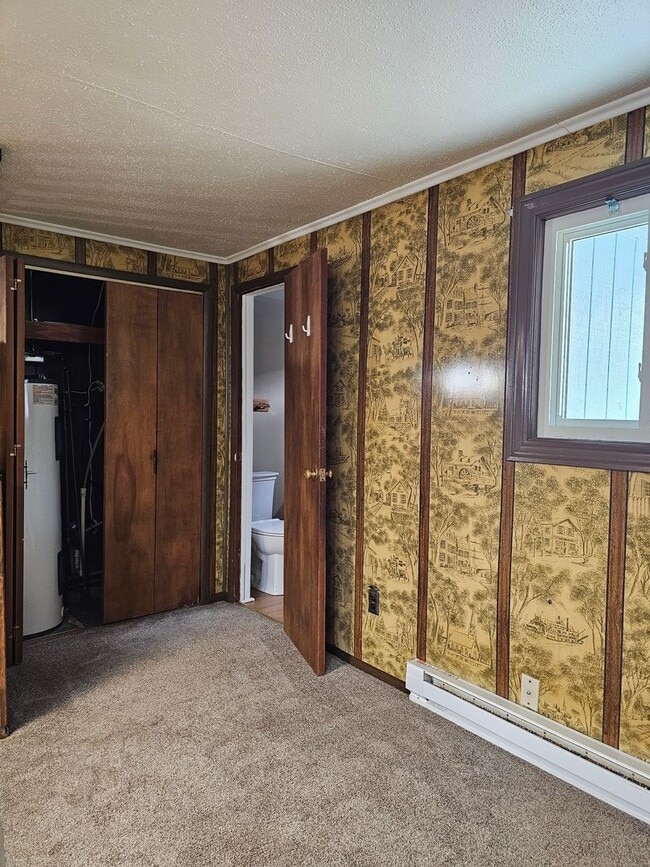 Building Photo - Cozy County Living