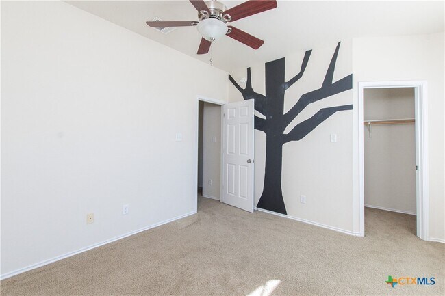 Building Photo - 4701 Green Meadow St