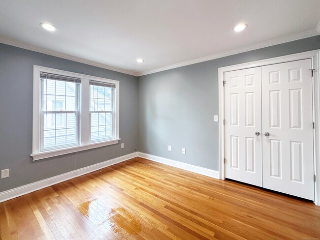 Building Photo - 826 Black Rock Tpke