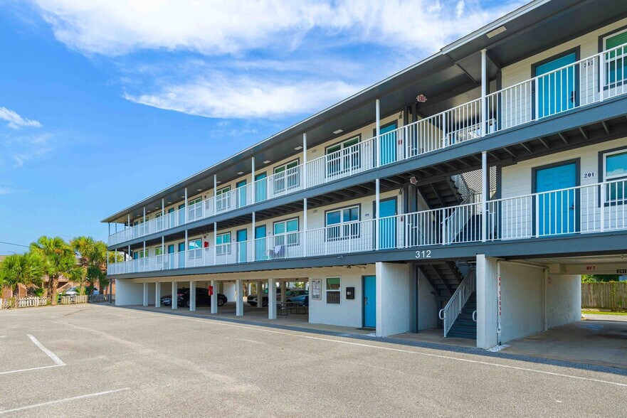 Building Photo - 334 Bluefish Dr