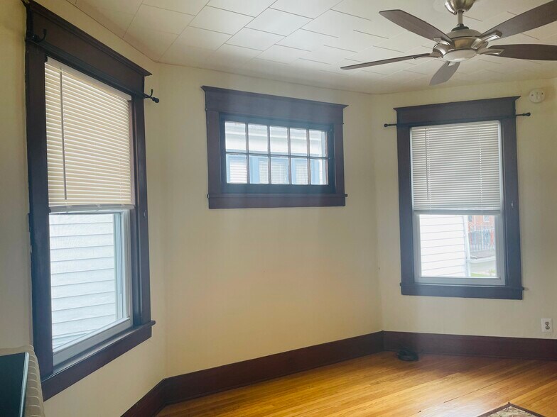 Building Photo - 763 Columbus Pky