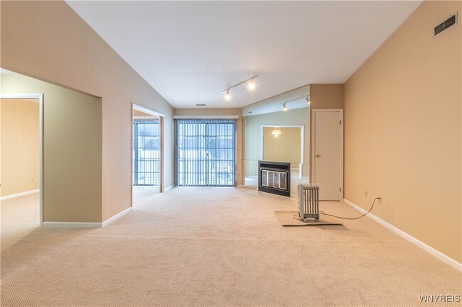 Building Photo - 1105 Youngs Rd