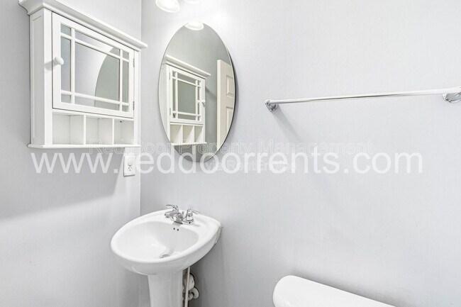 Building Photo - 7737 Solomon Dr