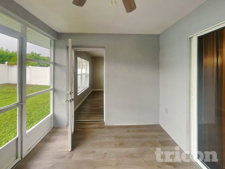 Building Photo - 15542 Florida Breeze Loop