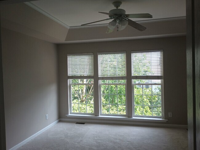 Building Photo - 50 Avalon Ct