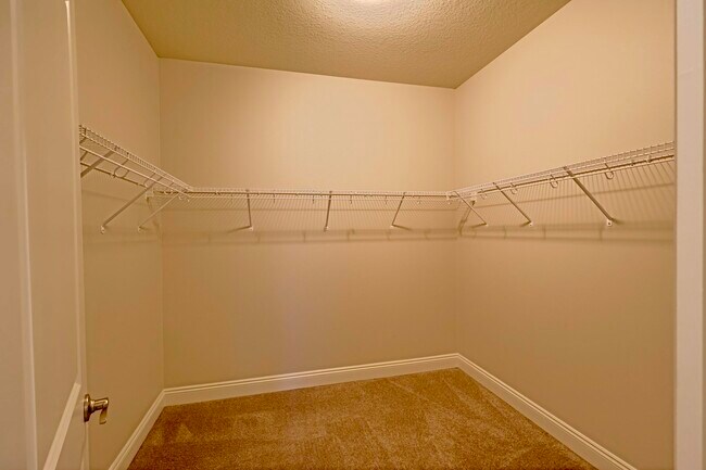 Building Photo - 9186 Sunset Dr