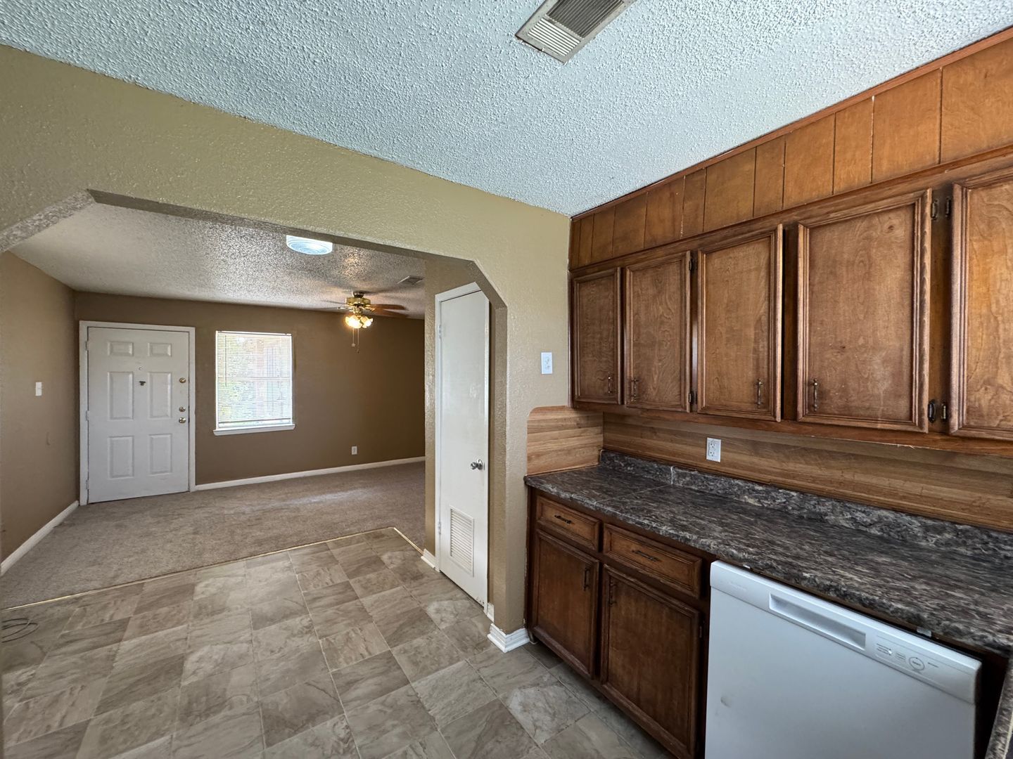 Building Photo - 804-804 Williamson Dr
