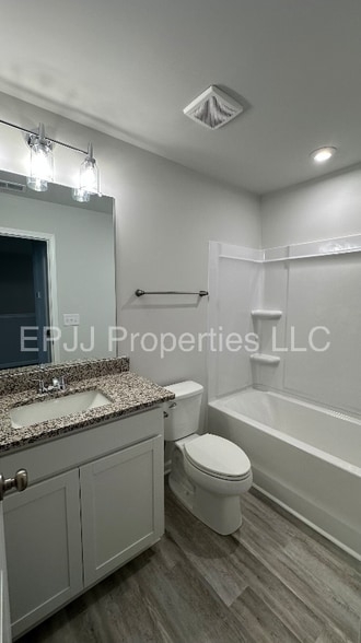 Building Photo - 141 Randwick Ln