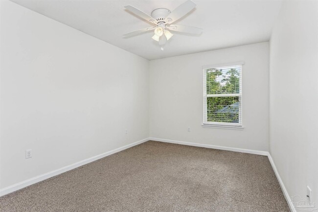 Building Photo - 499 Portside Dr