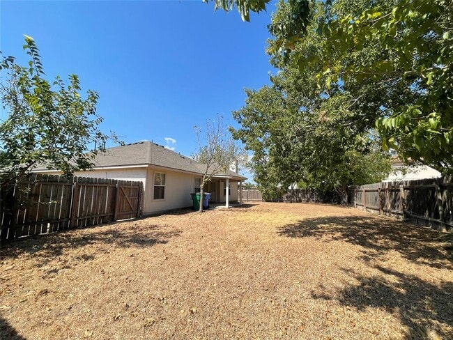 Building Photo - 1506 Amarylis Dr