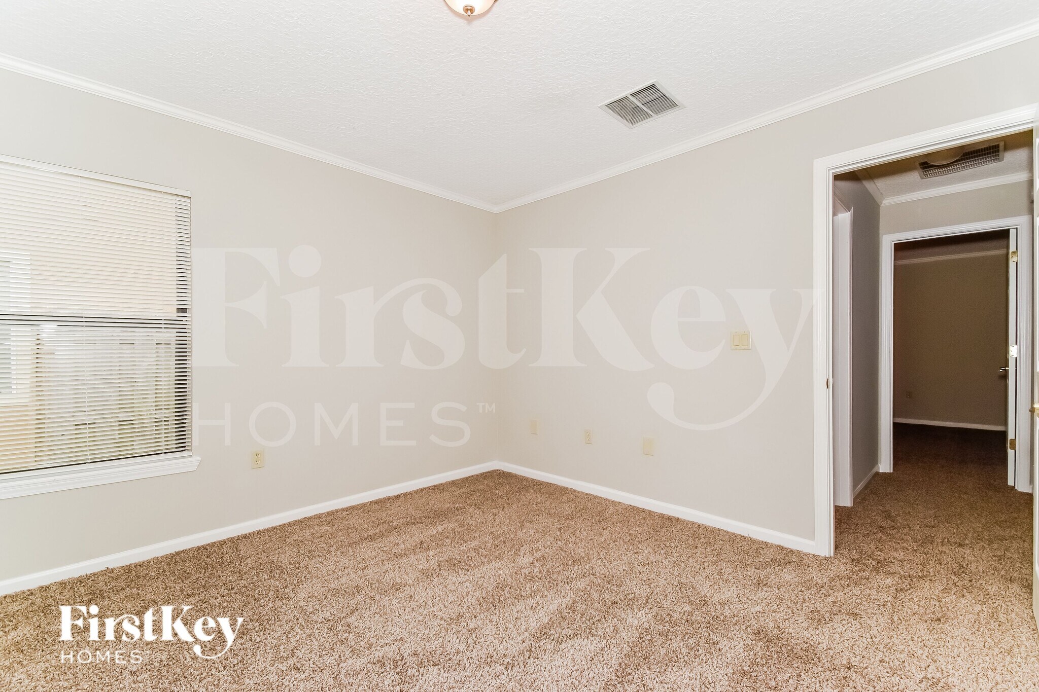 Building Photo - 3333 Horseshoe Trail Dr