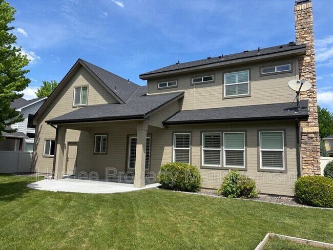 Building Photo - 573 E Halpin Dr