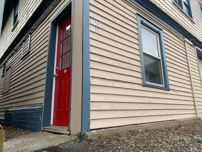 Building Photo - Includes Heat/Water 2 bed Upper (Location ...
