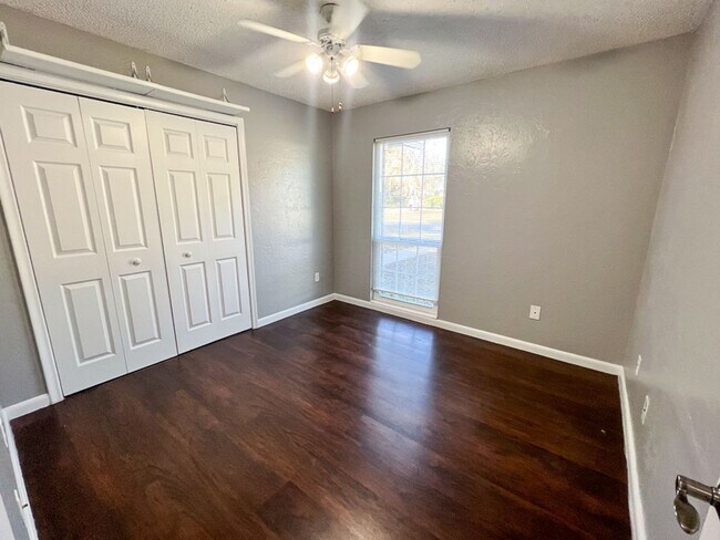 Building Photo - Pet Friendly 5BR/3BA Pool home in Northwoo...