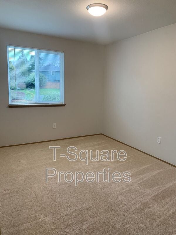 Building Photo - 14616 57th Dr SE