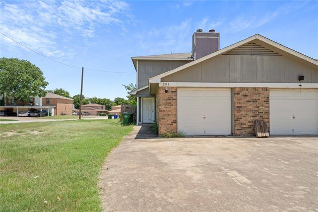 Building Photo - 201 S Las Vegas Trail