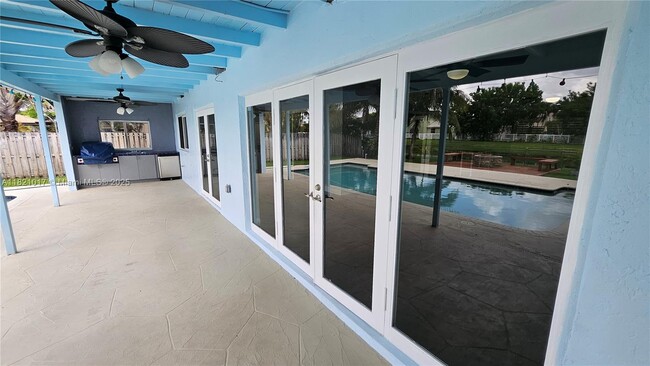 Building Photo - 9480 NW 10th St