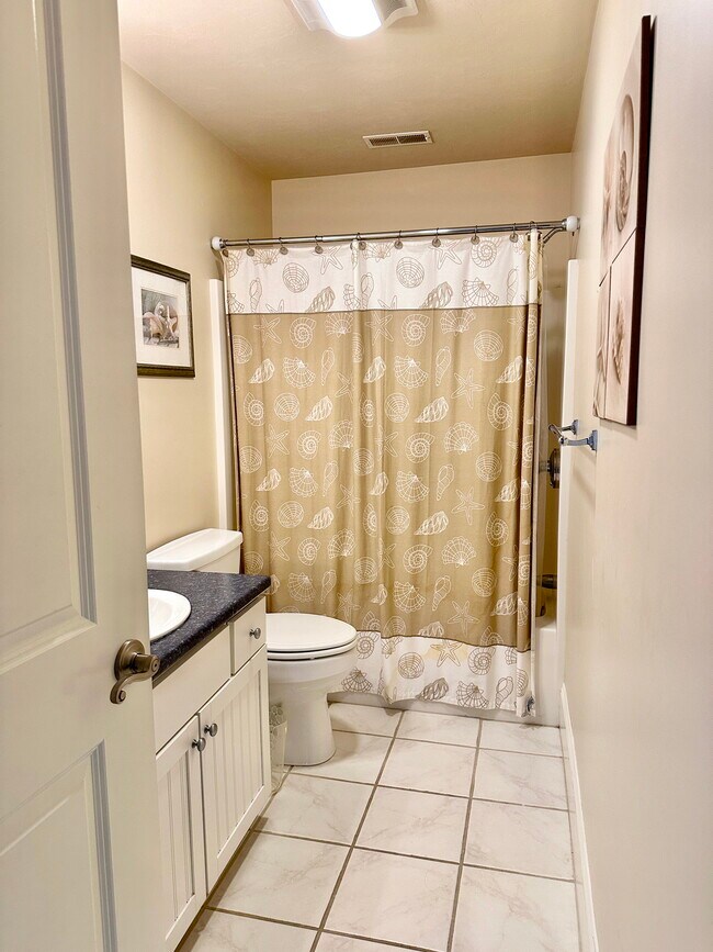 Building Photo - 296 Ocean Blvd