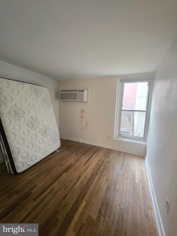 Building Photo - 1413 Lombard St