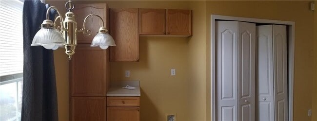 Building Photo - 2381 Suwanee Pointe Dr