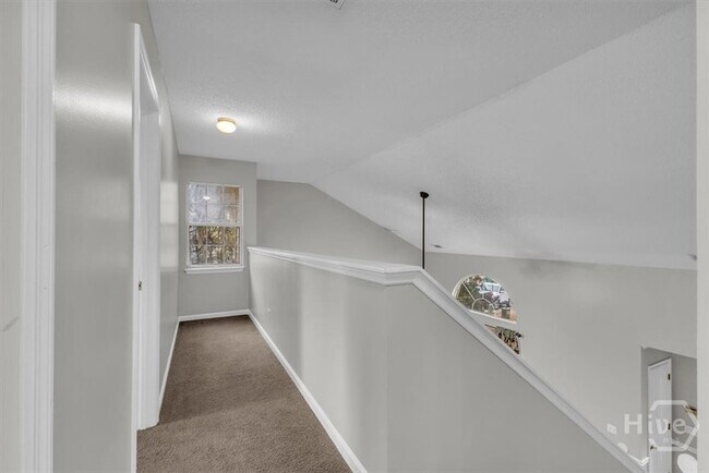 Building Photo - 138 Penn Station