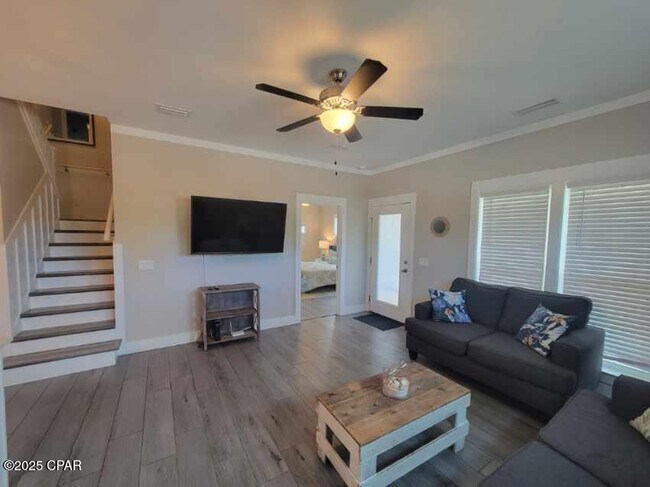 Building Photo - 100 Sea Breeze Cir