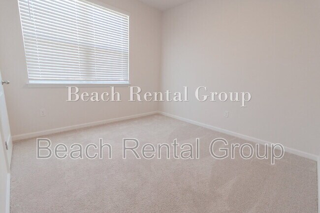 Building Photo - 246 Marauder Dr