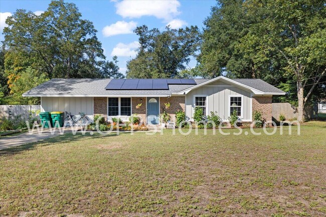 Primary Photo - 1303 Sunshine Dr