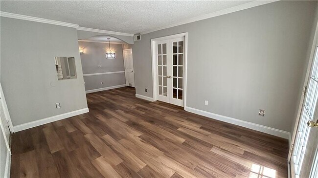 Building Photo - 1212 Utoy Springs Rd SW