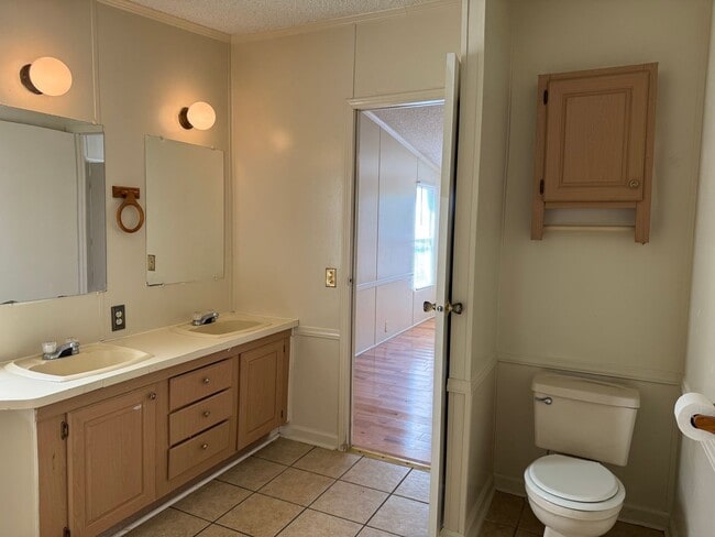 Building Photo - Three Bedroom Doublewide in Claremont