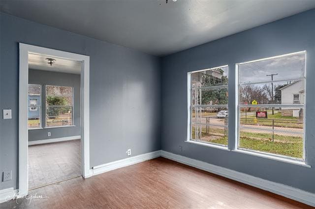 Building Photo - 329 Edwards St