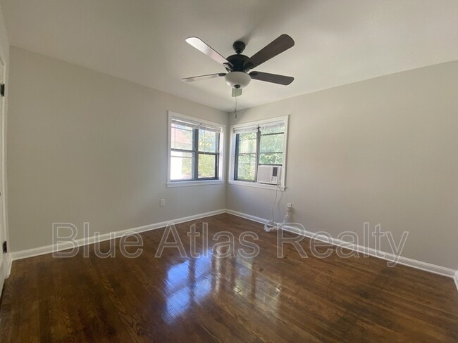 Building Photo - 1303 College St