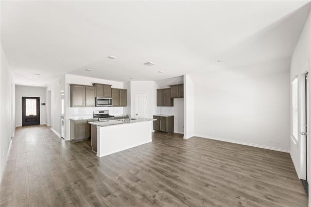 Building Photo - 716 Rawhide Way