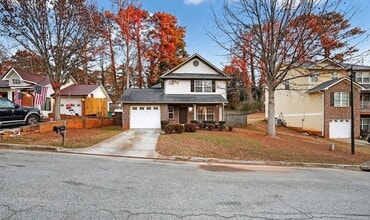 Building Photo - 2732 Silver Hill Terrace SE