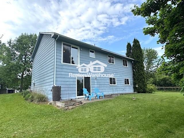 Building Photo - 7020 Meadow Ct