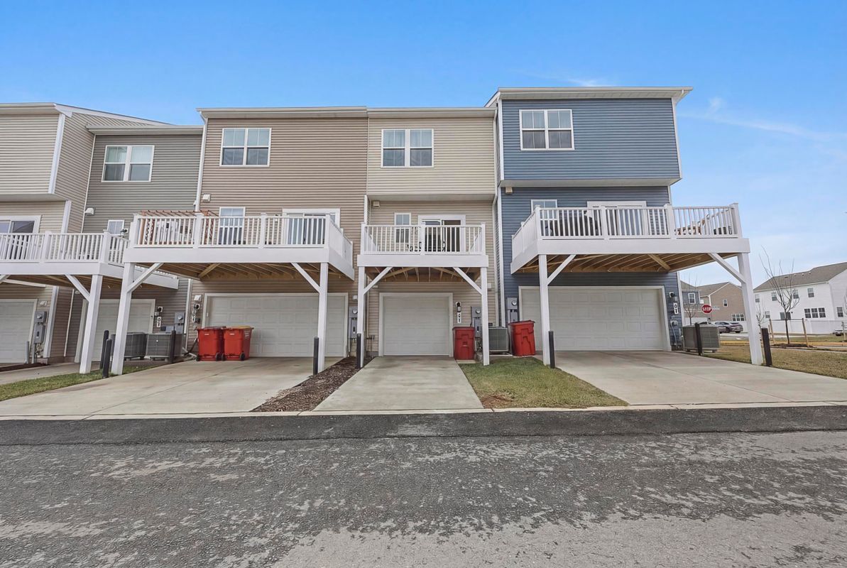 Building Photo - 51 Short Br Dr