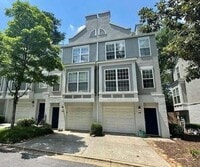 Building Photo - 1166 Village Ct SE