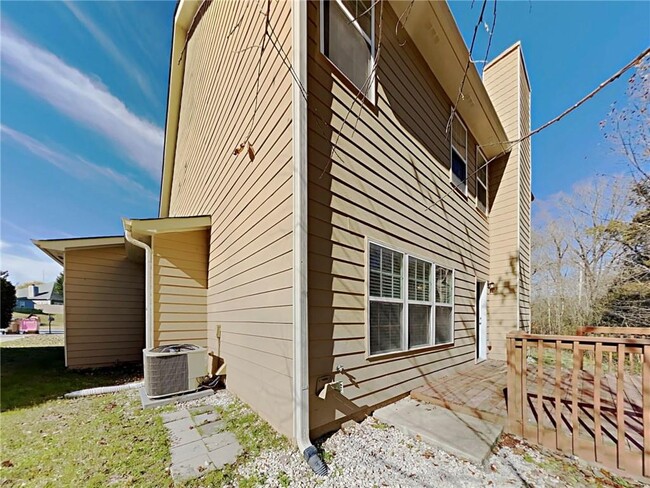 Building Photo - 6803 Grand Hickory Dr