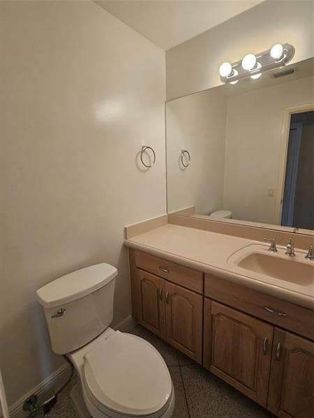 Building Photo - 633 Lake Point N Ln