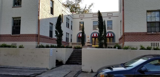 Building Photo - 1308 Willow Branch Ave